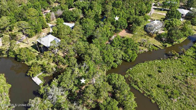 3589 Foster Drive, Pass Christian, MS 39571