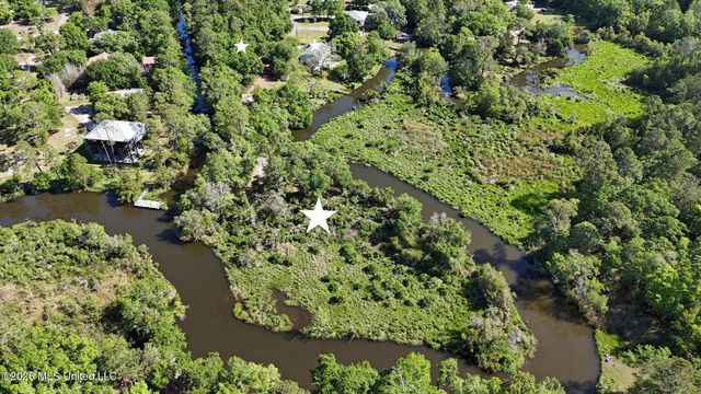 3589 Foster Drive, Pass Christian, MS 39571