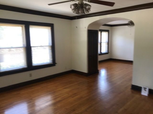 630 N 1st Street, Libertyville, IL 60048