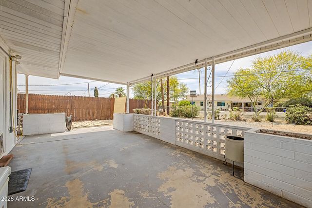 11620 N HAGEN Drive, Sun City, AZ 85351