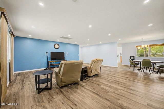 11620 N HAGEN Drive, Sun City, AZ 85351