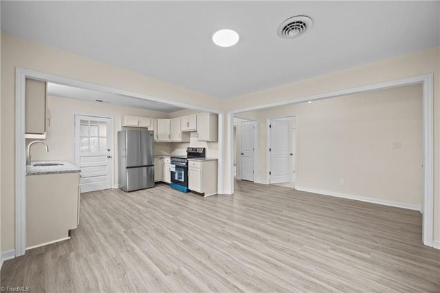 100 Carr Street, Thomasville, NC 27360