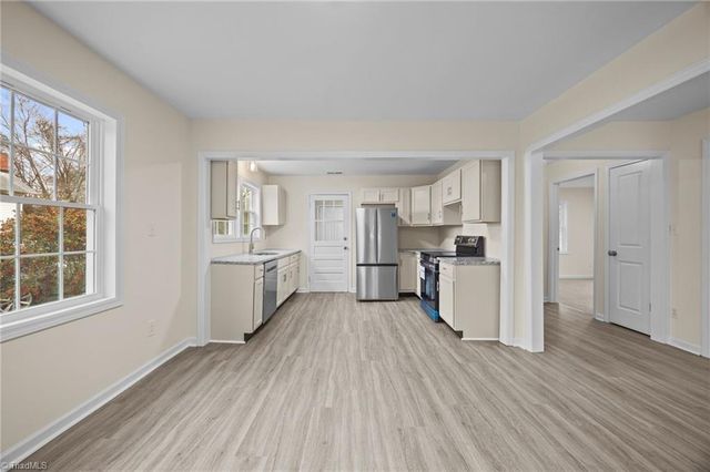 100 Carr Street, Thomasville, NC 27360