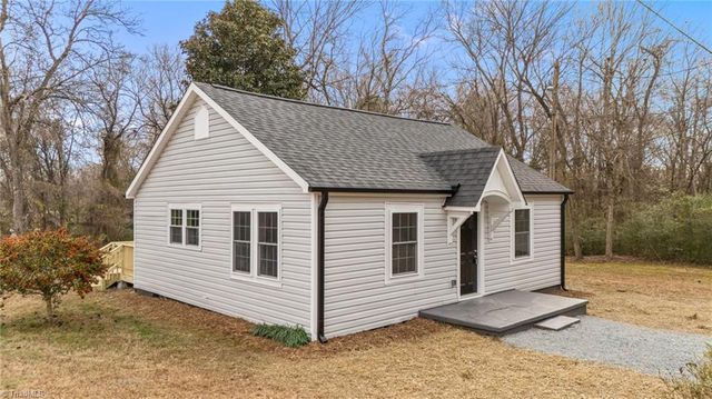 100 Carr Street, Thomasville, NC 27360