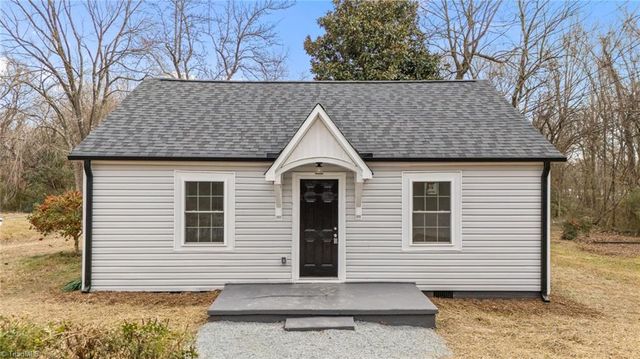 100 Carr Street, Thomasville, NC 27360