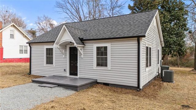 100 Carr Street, Thomasville, NC 27360