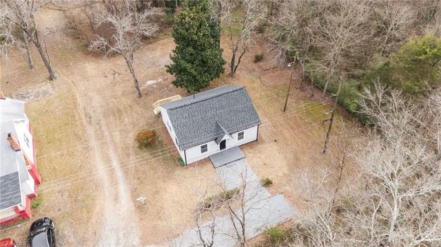 100 Carr Street, Thomasville, NC 27360