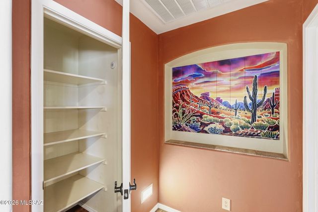 1950 E Desert Lark Pass, Green Valley, AZ 85614