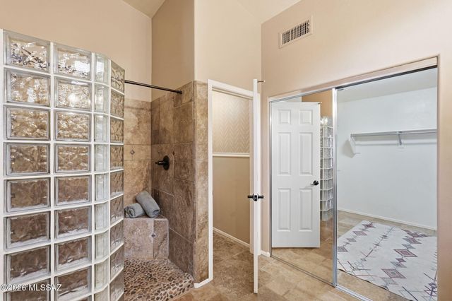 1950 E Desert Lark Pass, Green Valley, AZ 85614
