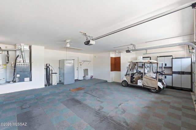 1950 E Desert Lark Pass, Green Valley, AZ 85614