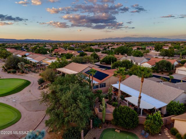 1950 E Desert Lark Pass, Green Valley, AZ 85614