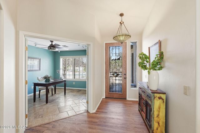 1950 E Desert Lark Pass, Green Valley, AZ 85614