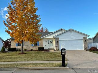 447 Briarwood Lane, Wentzville, MO 63385