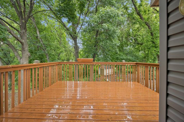 2282 Stephani Court, Little Canada, MN 55117