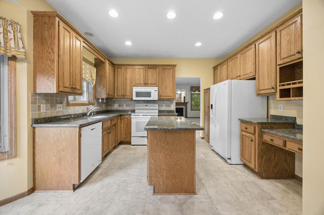 2282 Stephani Court, Little Canada, MN 55117