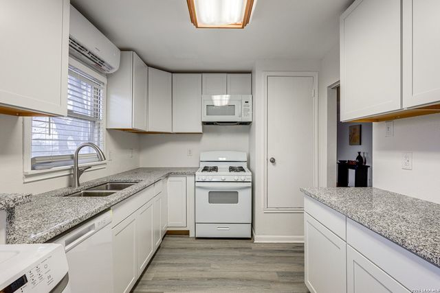 332 Natalen, San Antonio, TX 78209