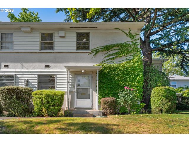 6723 Ne BROADWAY, Portland, OR 97213