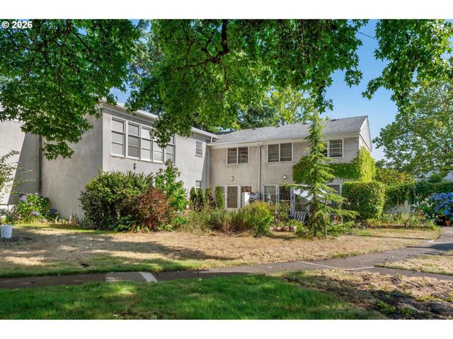 6723 Ne BROADWAY, Portland, OR 97213