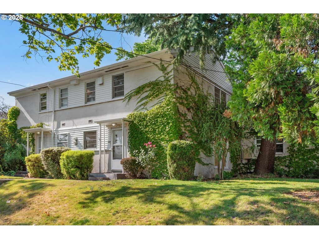 6723 Ne BROADWAY, Portland, OR 97213
