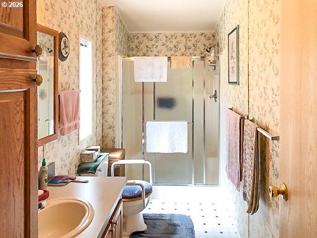 5956 BUCKHORN Rd, Roseburg, OR 97470