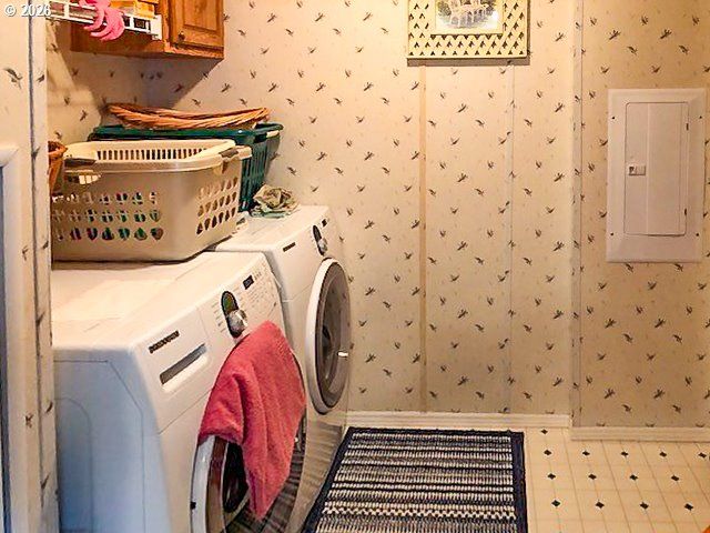 5956 BUCKHORN Rd, Roseburg, OR 97470