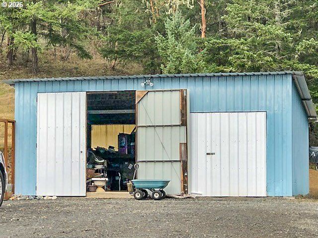 5956 BUCKHORN Rd, Roseburg, OR 97470