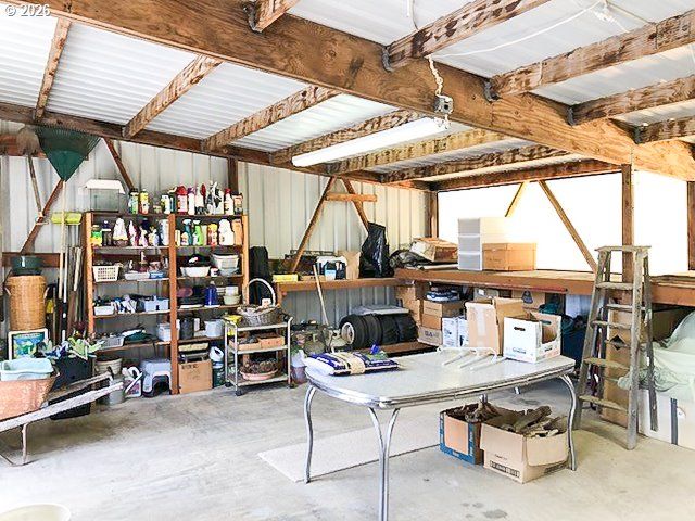 5956 BUCKHORN Rd, Roseburg, OR 97470