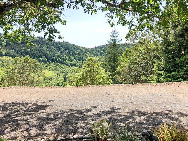 5956 BUCKHORN Rd, Roseburg, OR 97470