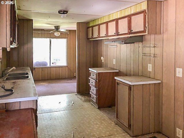 5956 BUCKHORN Rd, Roseburg, OR 97470