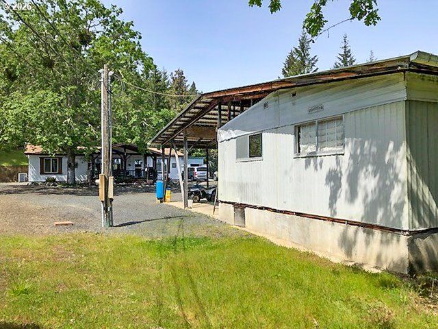 5956 BUCKHORN Rd, Roseburg, OR 97470