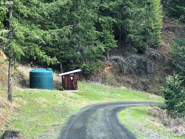 5956 BUCKHORN Rd, Roseburg, OR 97470