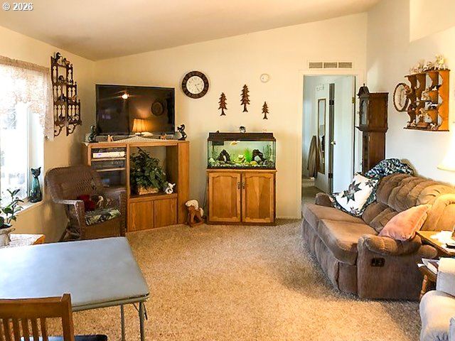 5956 BUCKHORN Rd, Roseburg, OR 97470