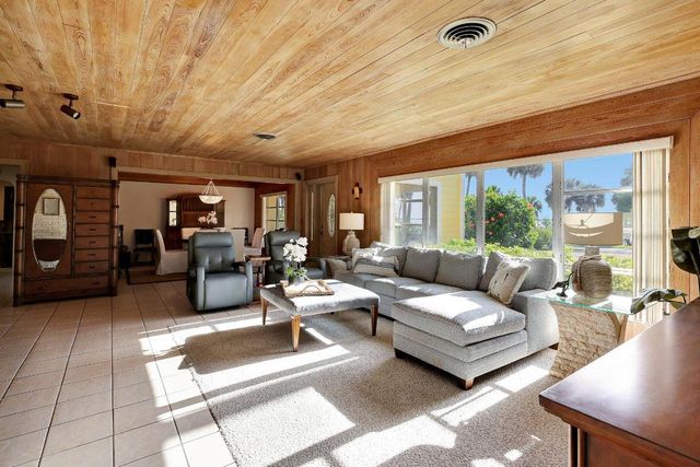 7501 S Indian River Drive, Fort Pierce, FL 34982