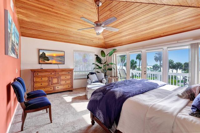 7501 S Indian River Drive, Fort Pierce, FL 34982