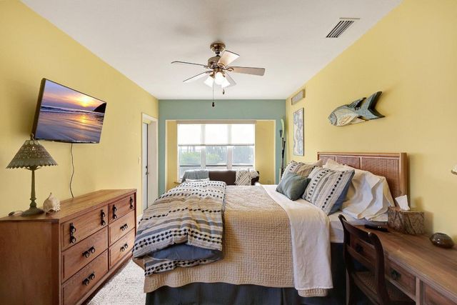 7501 S Indian River Drive, Fort Pierce, FL 34982