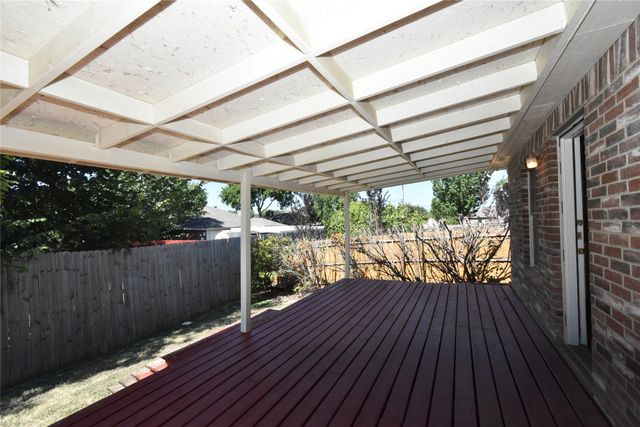 1130 Seneca Drive, Arlington, TX 76017