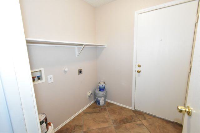 1130 Seneca Drive, Arlington, TX 76017