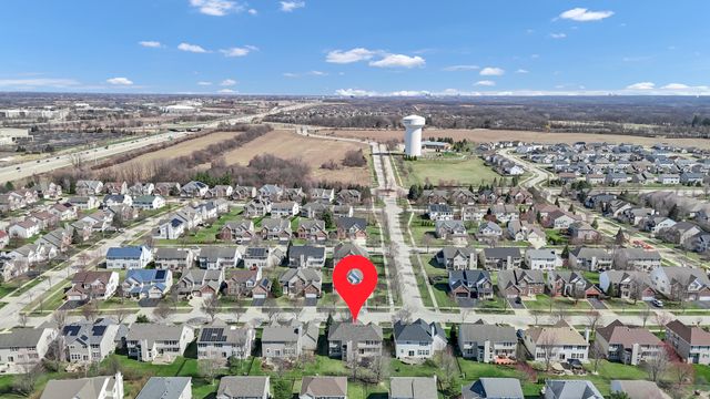 2124 Amelia Lane, Hoffman Estates, IL 60192