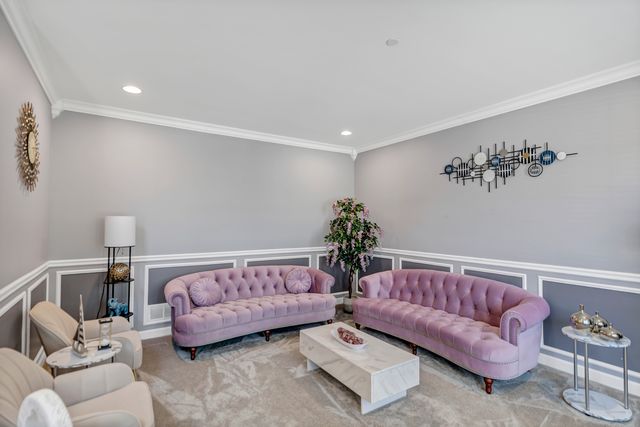 2124 Amelia Lane, Hoffman Estates, IL 60192