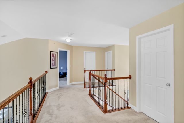 2124 Amelia Lane, Hoffman Estates, IL 60192