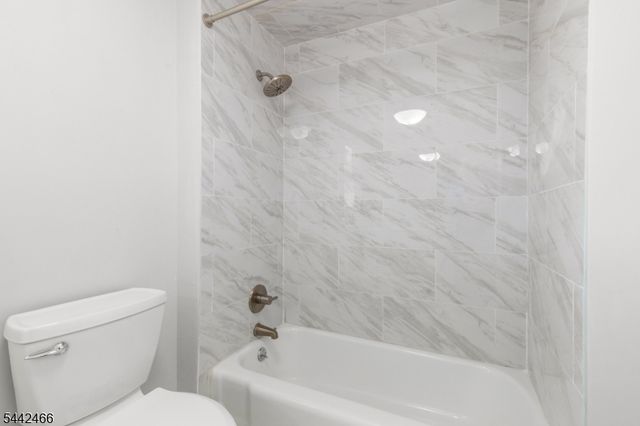 40 Teaneck Rd, Ridgefield Park Village, NJ 07660