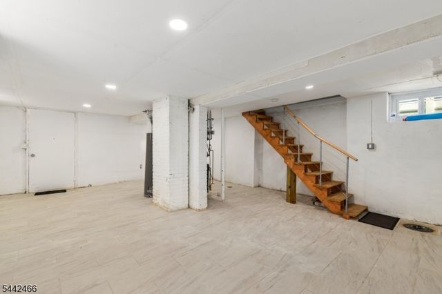 40 Teaneck Rd, Ridgefield Park Village, NJ 07660