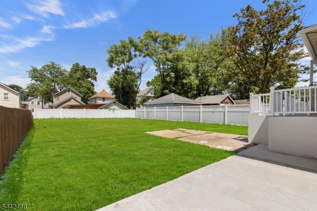 40 Teaneck Rd, Ridgefield Park Village, NJ 07660