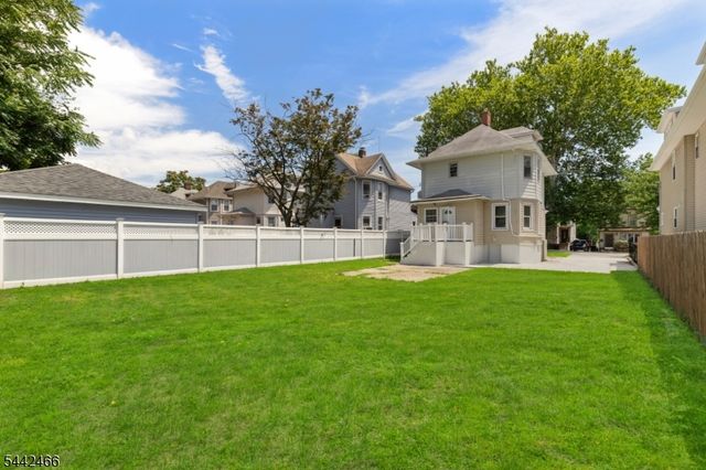 40 Teaneck Rd, Ridgefield Park Village, NJ 07660