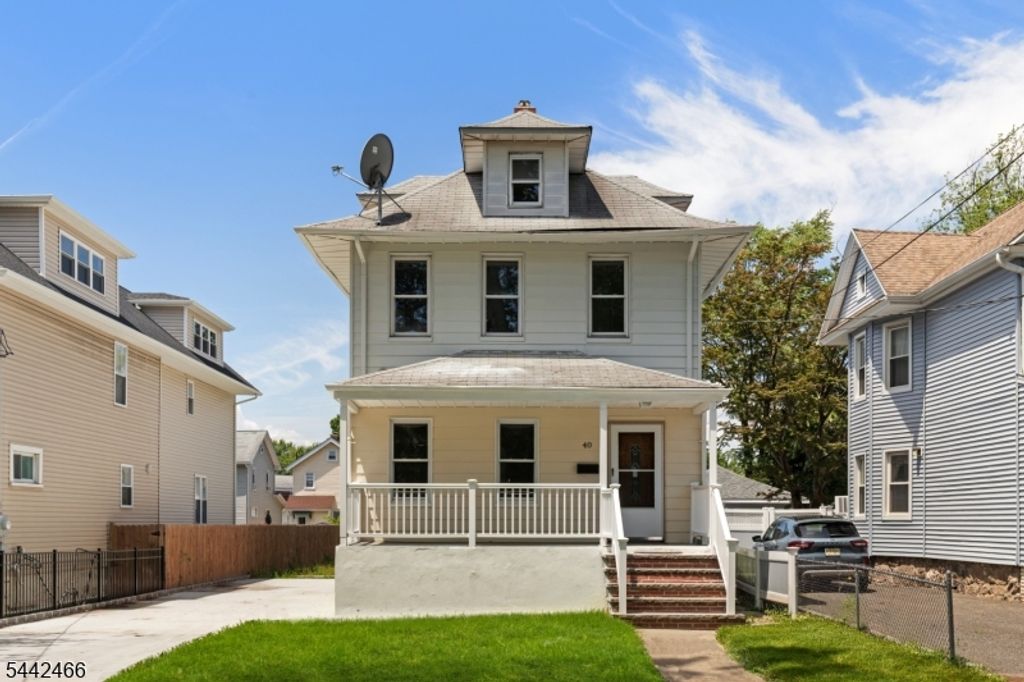40 Teaneck Rd, Ridgefield Park Village, NJ 07660