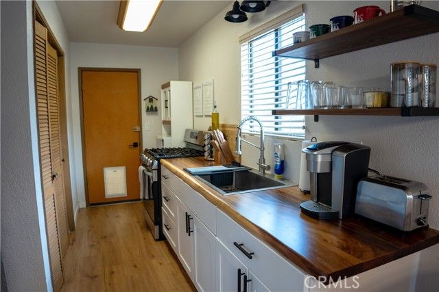 2125 2nd Lane, Big Bear City, CA 92315