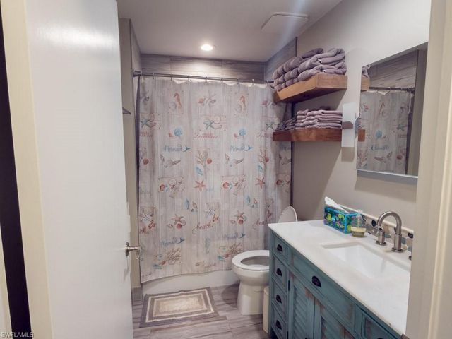 8382 Butternut RD, Fort Myers, FL 33967