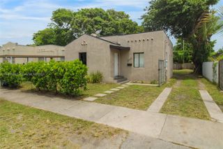 1745 NW 49th St, Miami, FL 33142