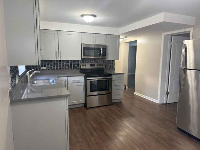 4225 FOREST Avenue E1N, Downers Grove, IL 60515