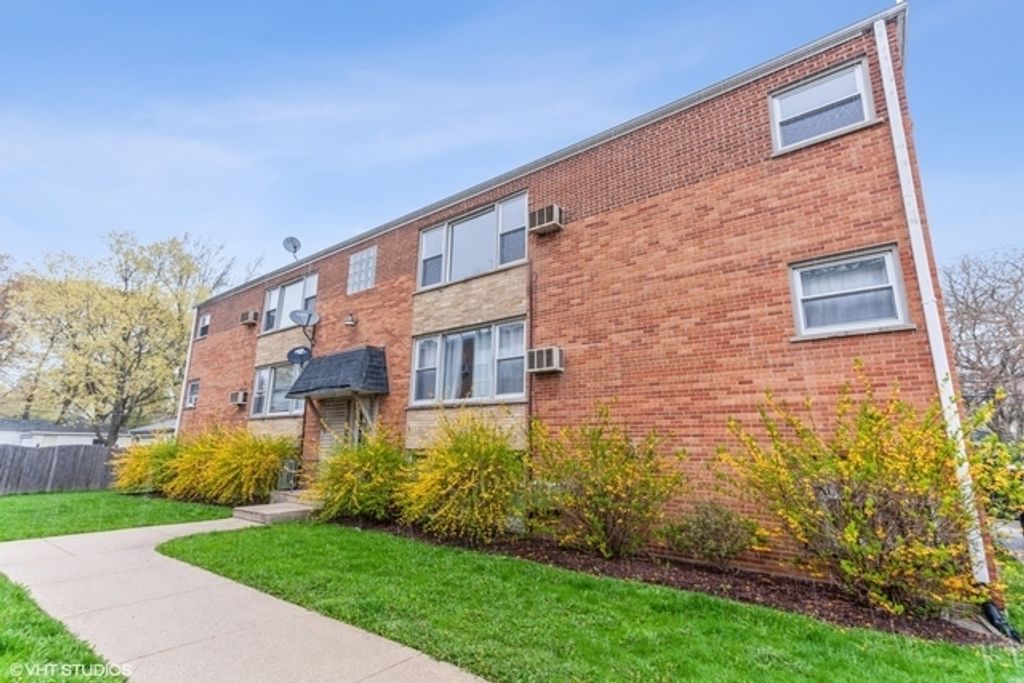 4225 FOREST Avenue E1N, Downers Grove, IL 60515